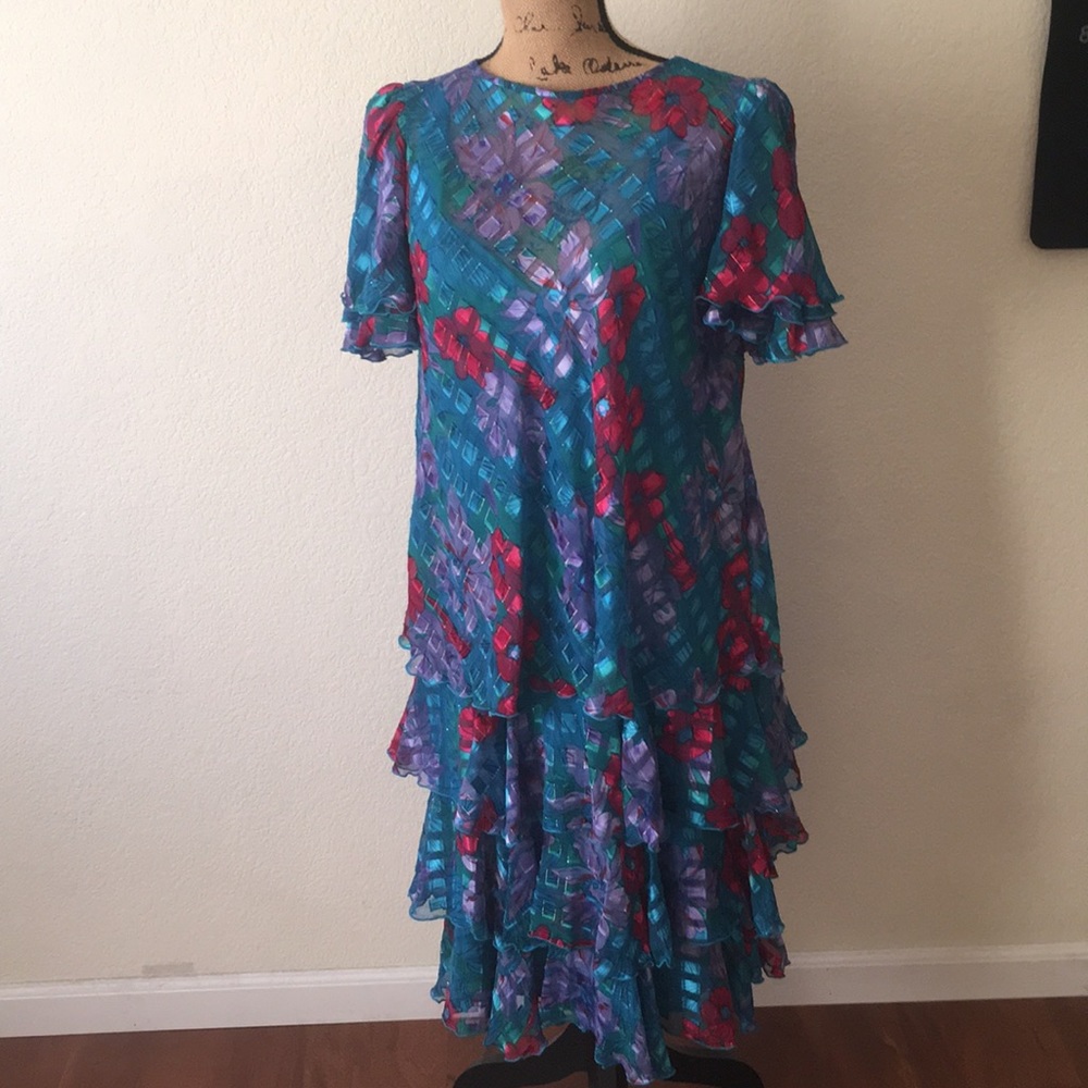 Beautiful like NEW dress. Size 10. Ann Hobbs .